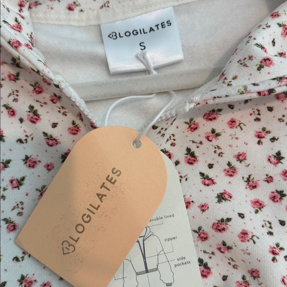 NWT Blogilates Marshmallow Full Zip Hooded Sweatshirt -Cream Floral-S - Picture 6 of 6